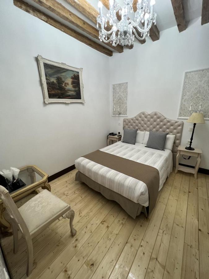 Hostal Central Palace Madrid Esterno foto